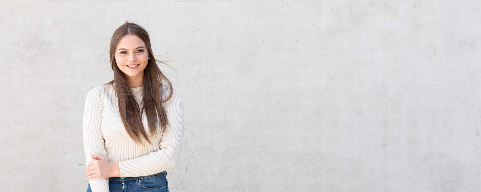 „Zupacken, wenn es notwendig ist – ich mache das gern, weil wir alle aufeinander angewiesen sind und unsere Gesellschaft vom Geben und Nehmen lebt!“ Livia, 20 Jahre